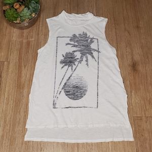 Sol Angeles White Graphic Tee Palm Tree Vacation S